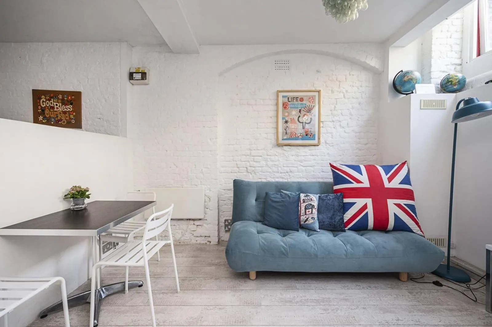 The Framerys Apartment London