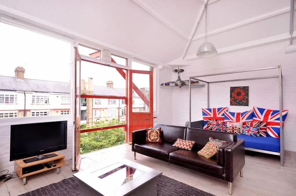 The Framerys Apartment London