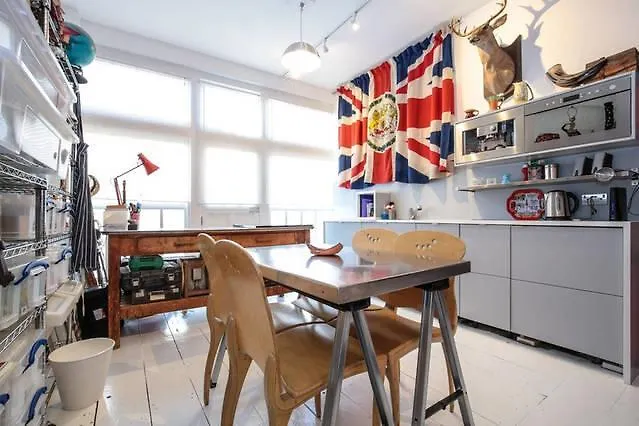 The Framerys Apartment London