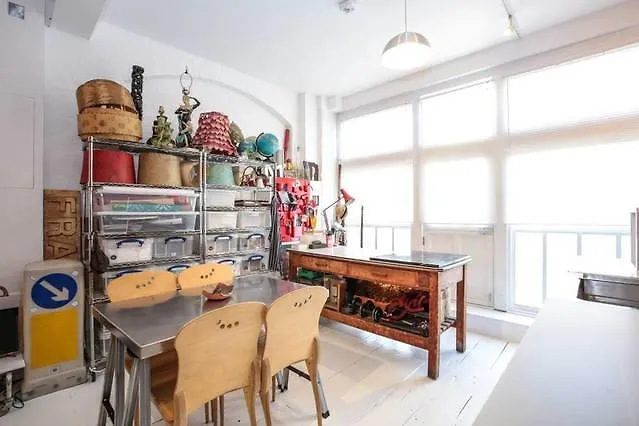 The Framerys Apartment London